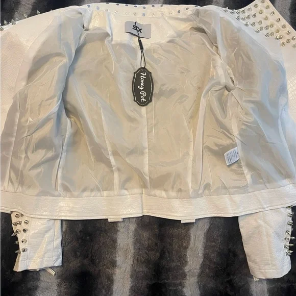 NWT SX Women Faux Leather PU White Jacket Studded Rivet Fashion Jacket Size M - Picture 12 of 12